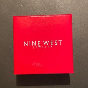 🌼3 for $15 Nine West gift box